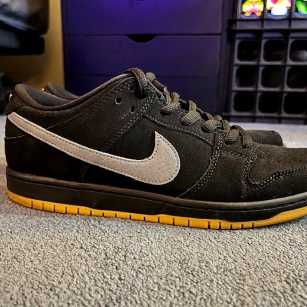 Nike SB Dunk Low Pro (Pre Owned)